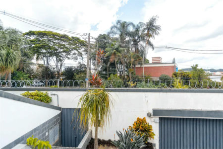 Casa Térrea à venda com 3 quartos, sendo 1 suíte, em Vila Inah, São Paulo, SP