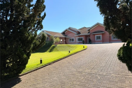 Casa à venda com 4 quartos, sendo 2 suítes, no condomínio Residencial Jardim Primavera, Louveira - SP