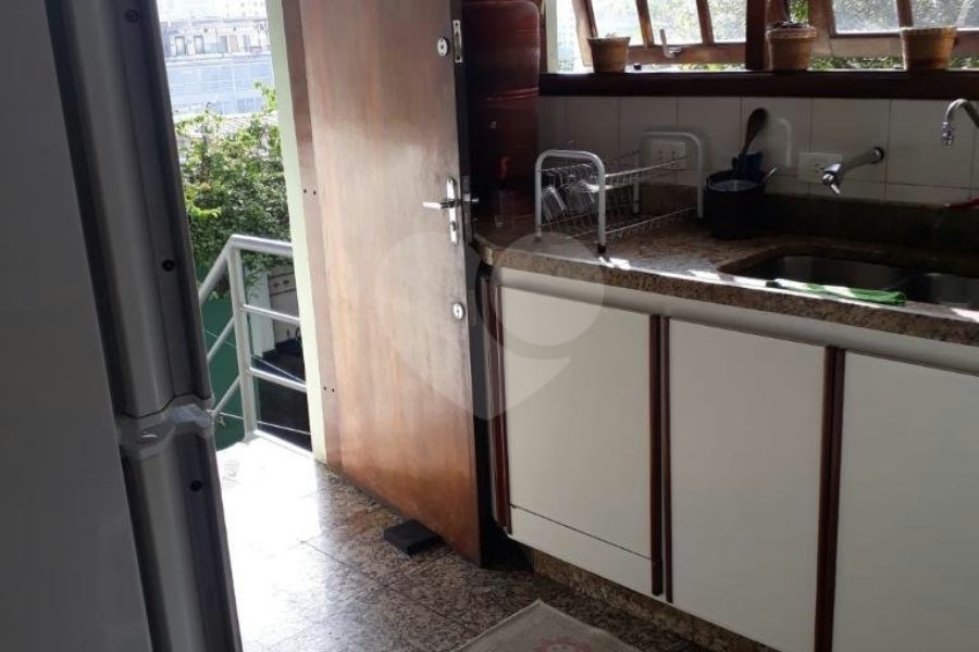 Sobrado à venda com 3 suítes em Santana, São Paulo, SP