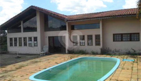 Casa à venda com 5 quartos, sendo 1 suíte,  no condomínio Chacaras do Lago, Vinhedo - SP