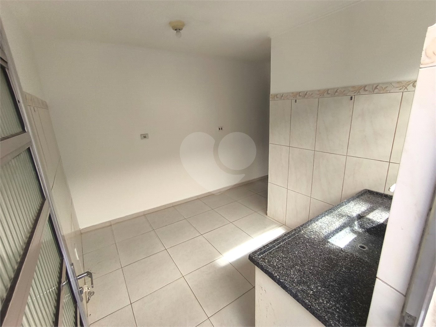 Casa para alugar com 1 quarto no condomínio Gustavo Dore, São Paulo - SP
