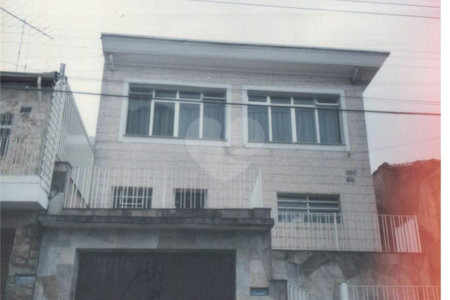 Sobrado à venda com 3 quartos, sendo 1 suíte,  em Chora Menino, São Paulo, SP