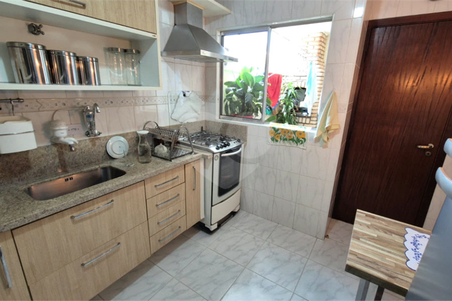 Casa à venda com 3 quartos, sendo 1 suíte, no condomínio Indefinido_ernani Pinto_439, São Paulo - SP
