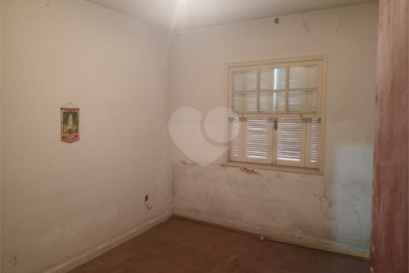 Casa Térrea à venda com 4 quartos em Vila Pita, São Paulo, SP