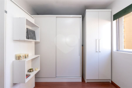 Apartamento à venda com 3 quartos, sendo 1 suíte, em Campo Belo, São Paulo, SP