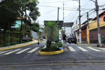 Sobrado à venda com 3 quartos, sendo 1 suíte,  em Jardim Olympia, São Paulo, SP
