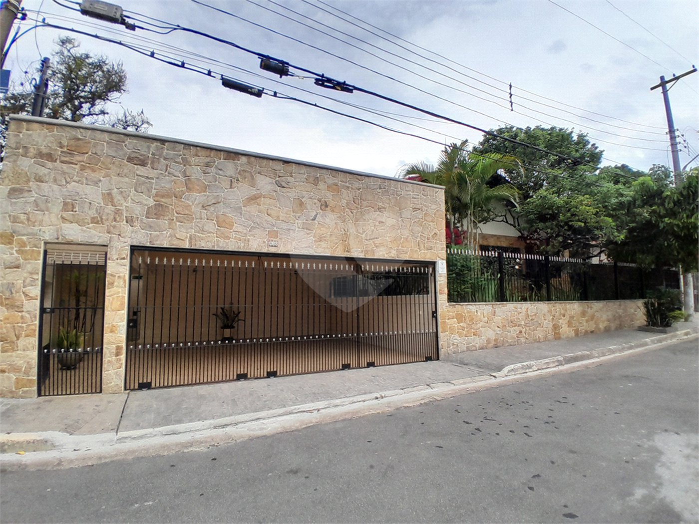Casa Térrea à venda com 4 quartos, sendo 1 suíte, em Parque Continental, São Paulo, SP