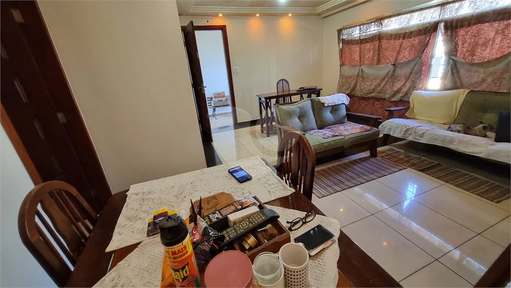 Sobrado à venda com 3 quartos, sendo 1 suíte,  em Jardim Franca, São Paulo, SP