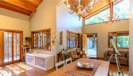 Casa à venda com 4 quartos, sendo 2 suítes,  em Granja Viana, Cotia, SP