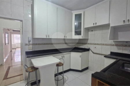 Casa de Vila à venda com 3 suítes em Santana, São Paulo, SP