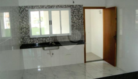 Sobrado à venda com 3 quartos, sendo 1 suíte,  em Vila Mazzei, São Paulo, SP