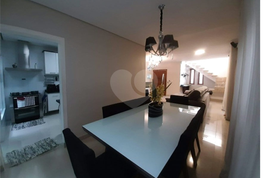 Sobrado à venda com 4 quartos, sendo 1 suíte, em Parque Edu Chaves, São Paulo, SP