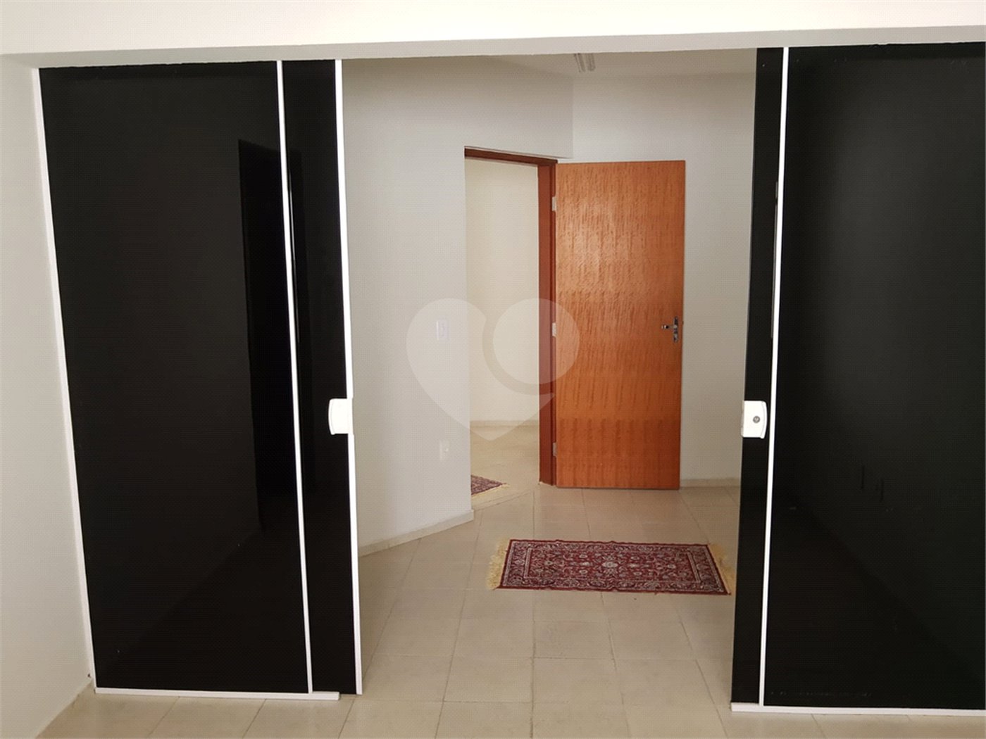 Sobrado à venda com 4 suítes em Vila Santana, Sorocaba, SP