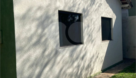 Casa à venda com 2 quartos, sendo 1 suíte,  em Parque dos Ipês II, Ponta Porã, MS