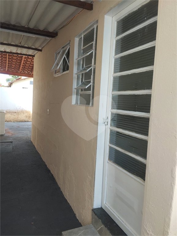 Casa à venda com 2 quartos em Jardim Roberto Selmi Dei, Araraquara, SP