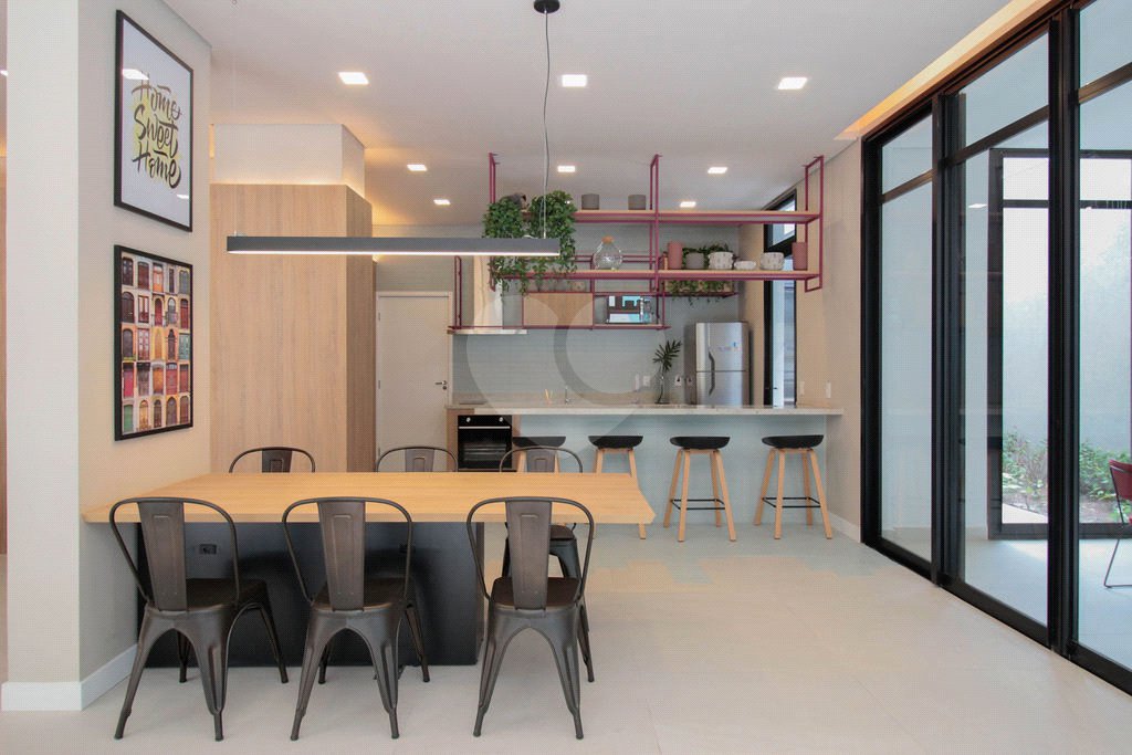 Apartamento à venda ou para alugar com 1 quarto em Pinheiros, São Paulo, SP