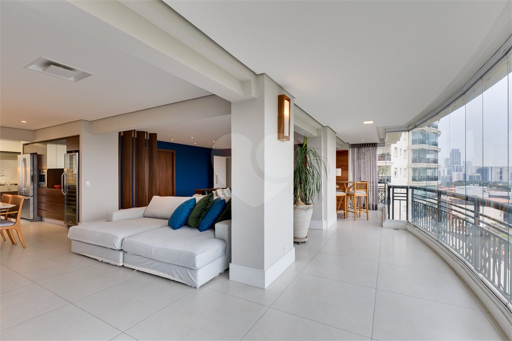 Apartamento para alugar com 4 suítes em Granja Julieta, São Paulo, SP