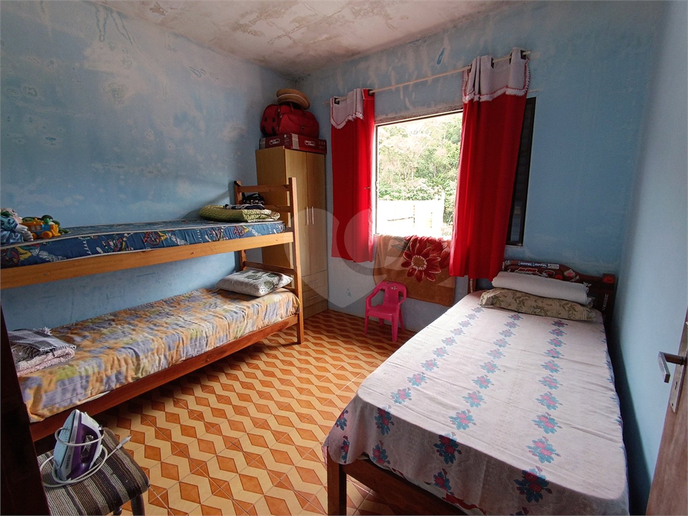 Casa à venda com 3 quartos, sendo 1 suíte, em Jardim Caparelli (mailasqui), São Roque, SP