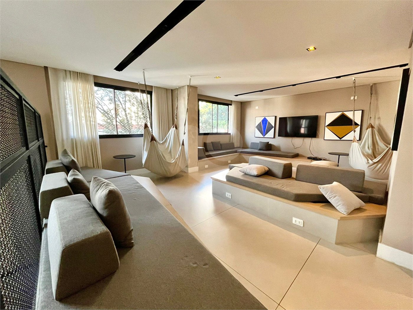 Apartamento à venda ou para alugar com 1 suíte em Pinheiros, São Paulo, SP