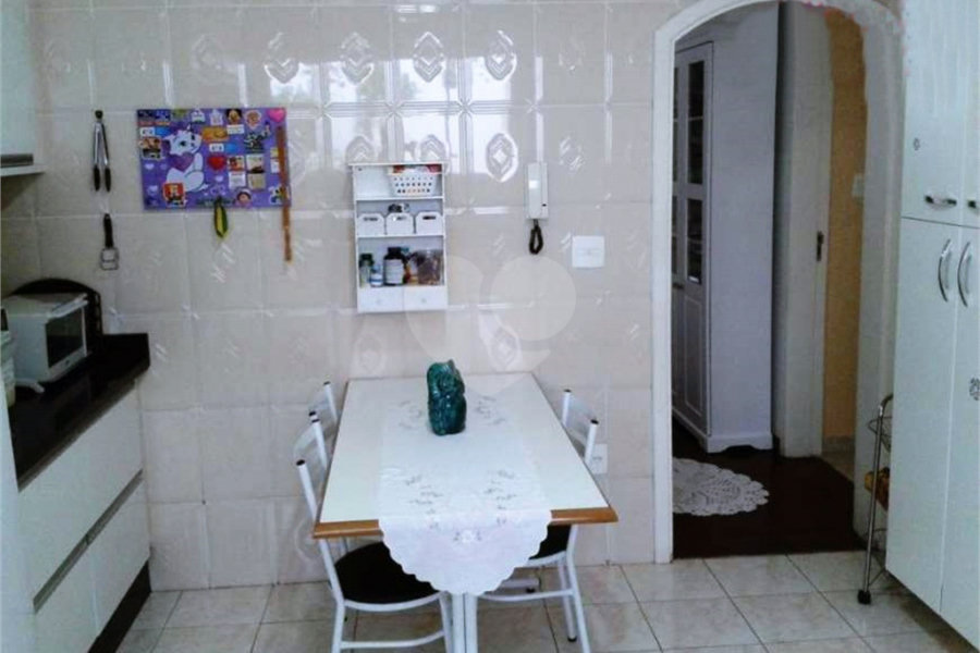 Sobrado à venda com 5 quartos, sendo 1 suíte, em Jardim Virginia Bianca, São Paulo, SP