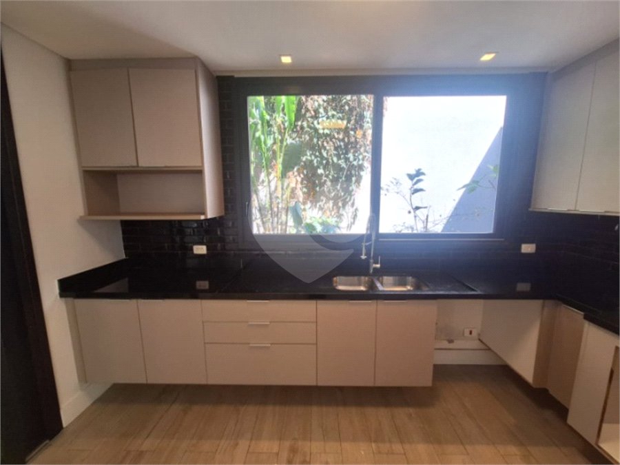 Casa à venda ou para alugar com 3 suítes no condomínio Boulevard Ibirapuera, São Paulo - SP