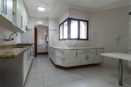 Apartamento à venda com 3 quartos, sendo 1 suíte, em Brooklin, São Paulo, SP