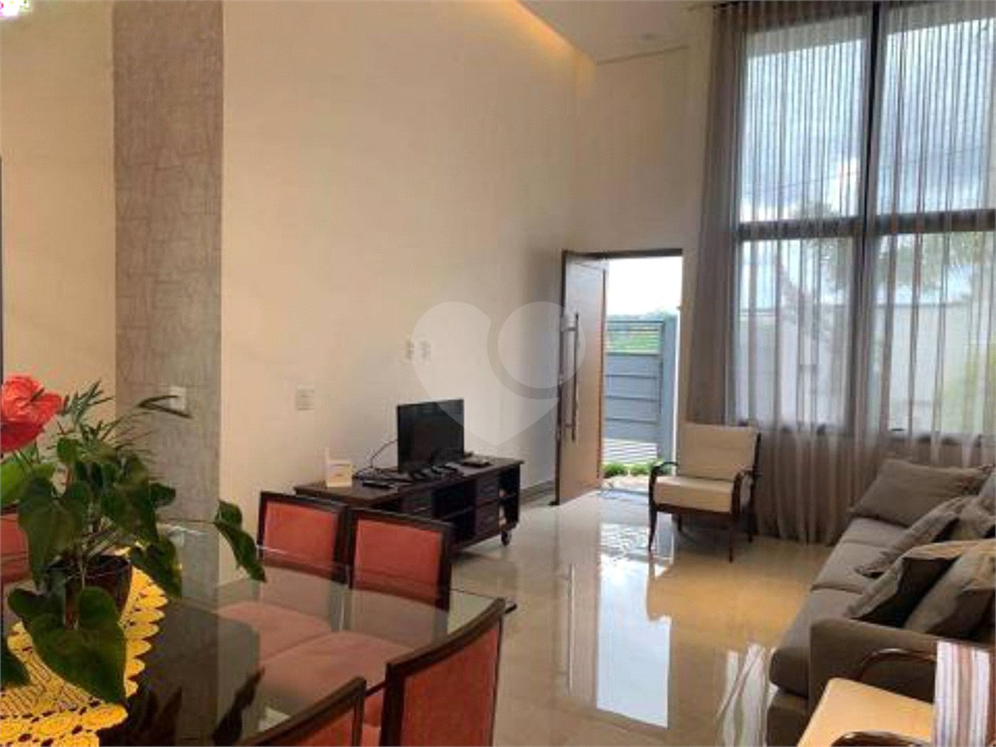 Casa à venda com 2 quartos, sendo 1 suíte, em Pinheirinho, Vinhedo, SP