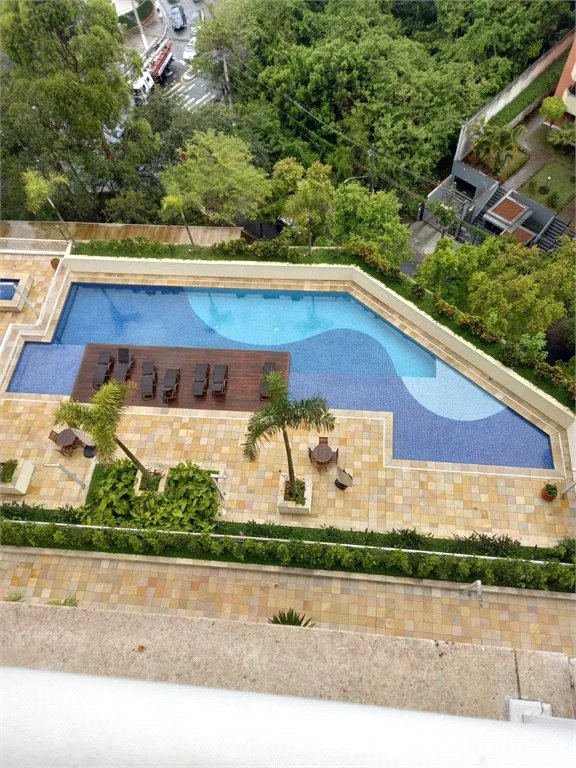 Apartamento à venda com 2 suítes em Vila Andrade, São Paulo, SP
