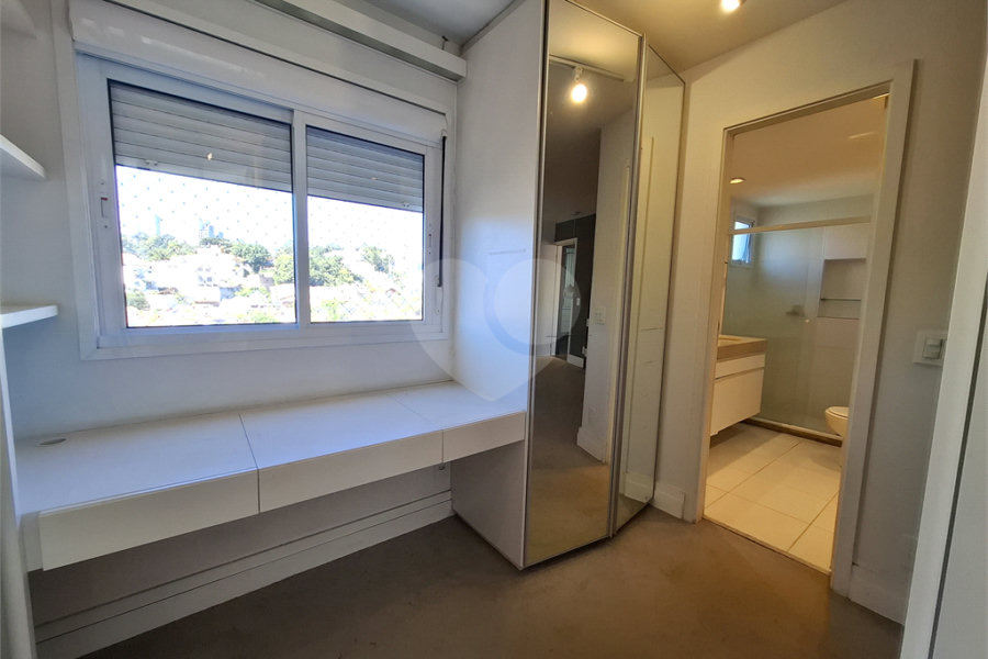 Apartamento à venda com 3 suítes em Lapa, São Paulo, SP