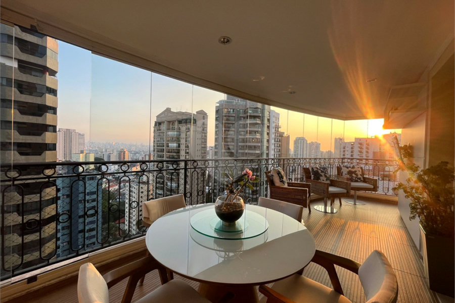 Apartamento à venda com 4 suítes em Santana, São Paulo, SP