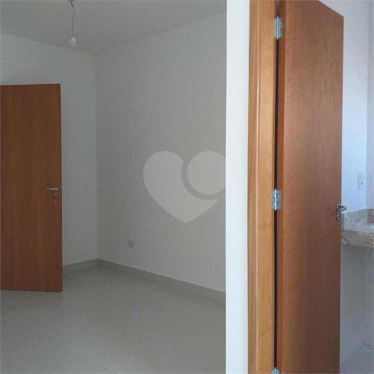 Casa à venda ou para alugar com 3 quartos, sendo 1 suíte, no condomínio martinha, São Paulo - SP