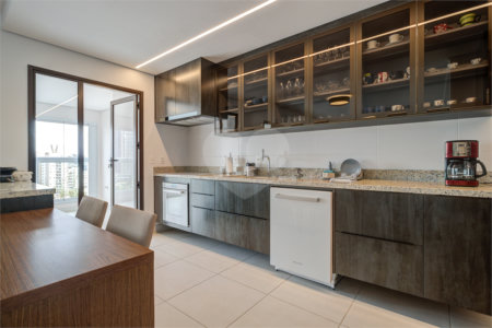 Apartamento à venda com 3 suítes em Brooklin, São Paulo, SP