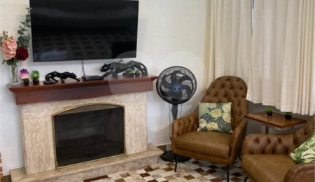 Casa à venda com 7 suítes no condomínio Capela do Barreiro, Itatiba - SP