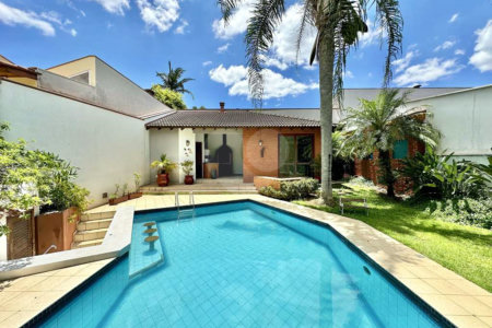 Casa à venda com 4 quartos, sendo 2 suítes,  no condomínio São Paulo Ii, Cotia - SP