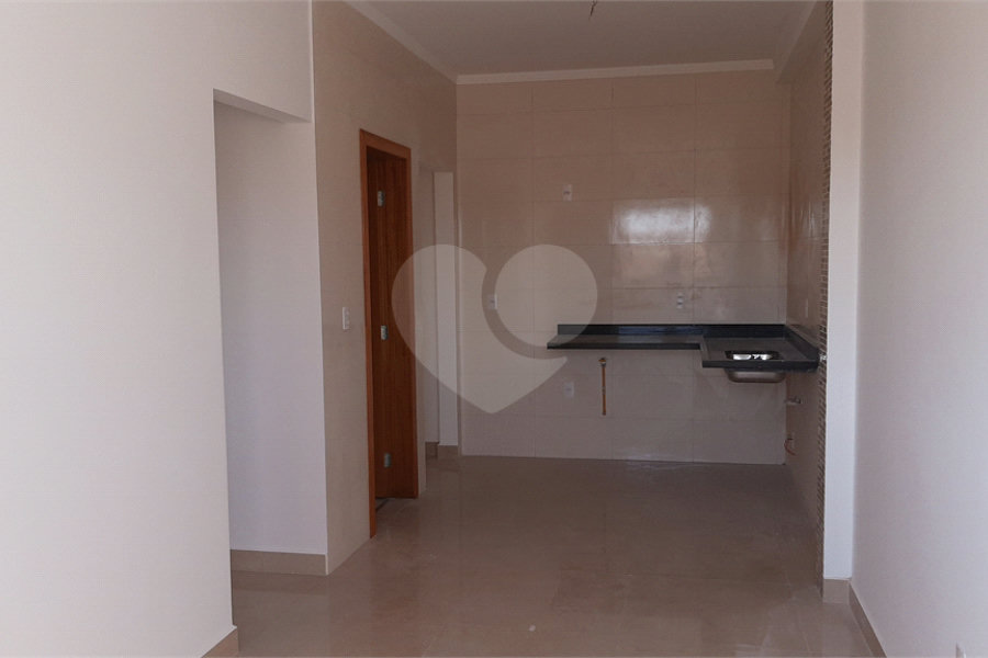 Casa à venda com 2 quartos no condomínio Residencial Luta, São Paulo - SP
