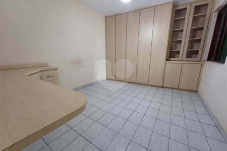 Sobrado à venda com 3 quartos em Vila Medeiros, São Paulo, SP