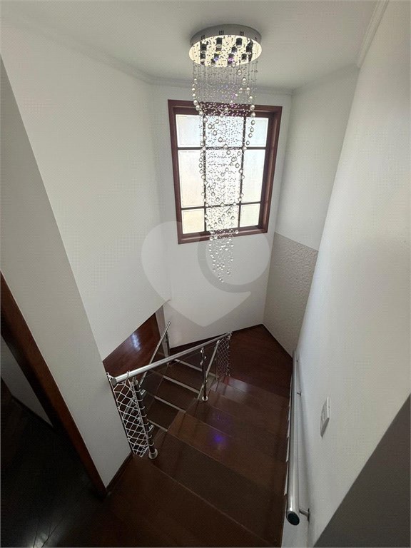 Casa à venda com 4 quartos, sendo 2 suítes,  no condomínio Arujá 5, Arujá - SP