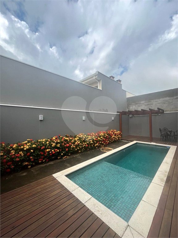 Casa à venda com 3 suítes no condomínio Residencial Terra Nobre, Indaiatuba - SP