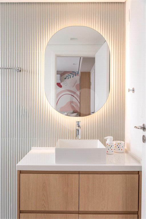 Apartamento à venda com 4 quartos, sendo 2 suítes,  em Vila Mariana, São Paulo, SP