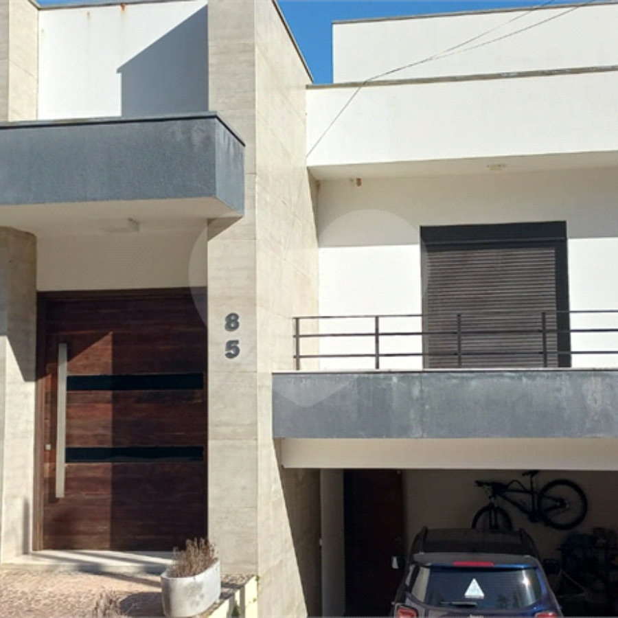 Luxuoso Sobrado com 4 Suítes