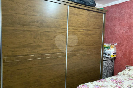 Vende-se casa no Jardim Paulistano 02 dormitórios