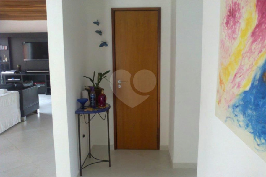 Sobrado à venda com 5 suítes em Enseada, Bertioga, SP