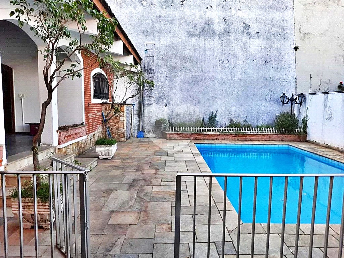 Sobrado à venda com 4 quartos, sendo 2 suítes, em Jardim São Bento, São Paulo, SP