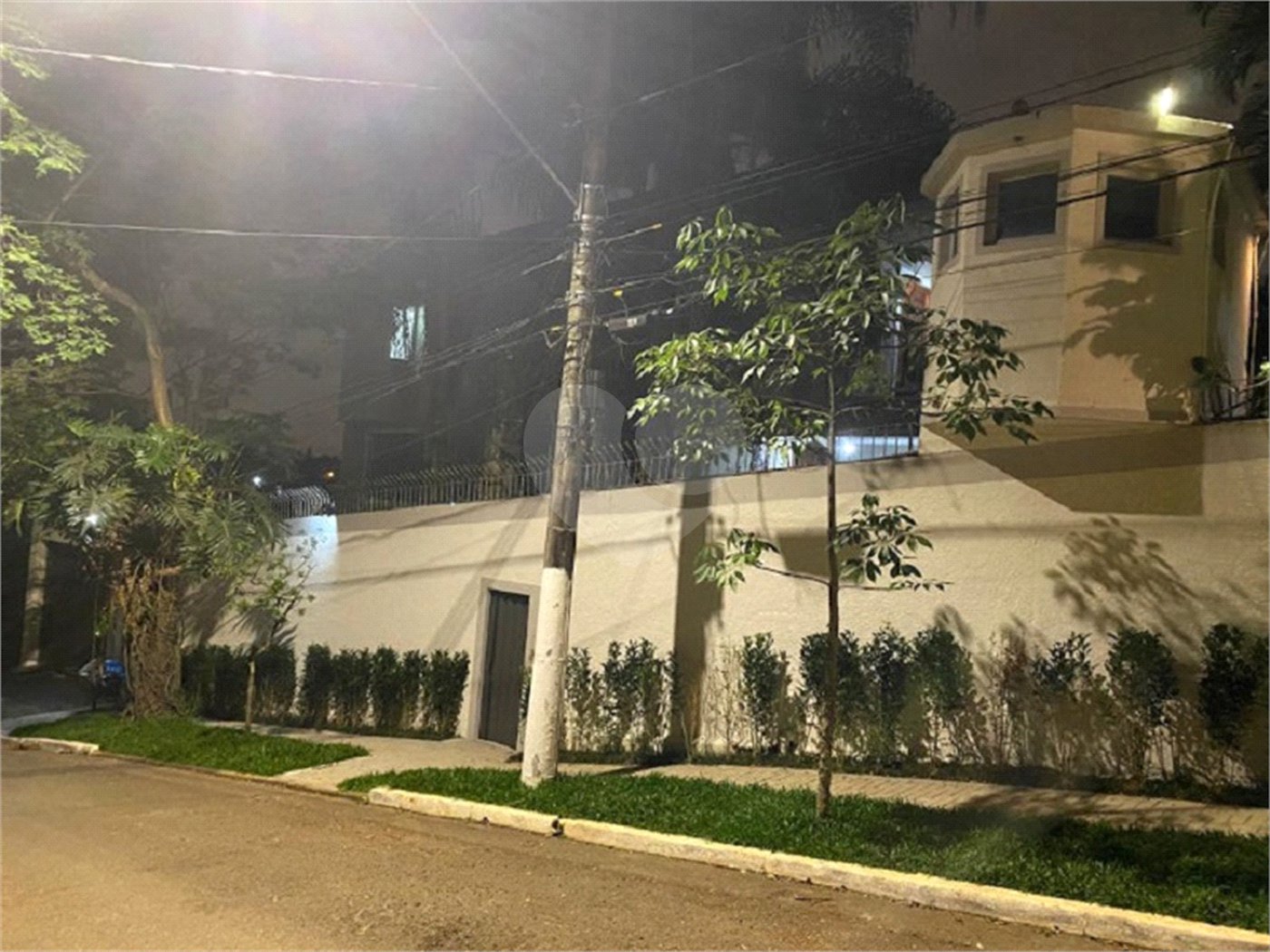 Sobrado à venda ou para alugar com 5 quartos, sendo 2 suítes, em Campo Belo, São Paulo, SP