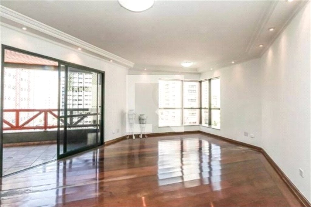 Apartamento à venda com 3 quartos, sendo 1 suíte, em Santa Paula, São Caetano do Sul, SP