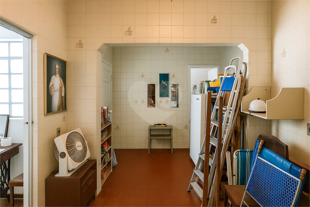 Casa à venda com 6 quartos em Vila Maria, Itapetininga, SP