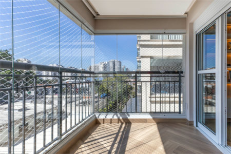 Apartamento à venda com 3 suítes em Indianópolis, São Paulo, SP