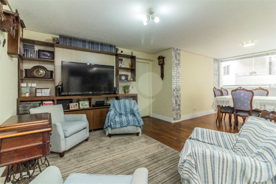 Apartamento à venda com 3 quartos, sendo 1 suíte,  em Paraíso, São Paulo, SP