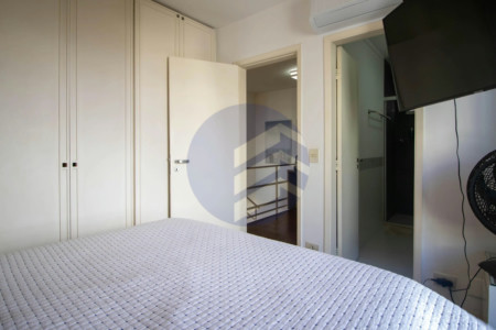 Duplex à venda com 2 quartos, sendo 2 suítes, em Jardim Londrina, São Paulo - SP