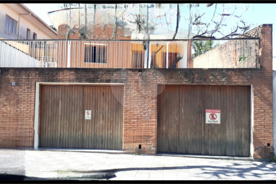 BELA CASA 274 M² C/ 3 QUARTOS 1 SALA 1 COZINHA 3 BANHEIROS 2 VAGAS Para Estacionamento coberta P/ VENDA NA V N Cachoeirinha
